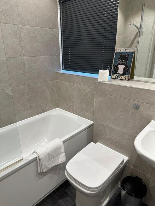 Apartmán Stunning Flat With Parking Free Near Sutton Station Cheam Exteriér fotografie